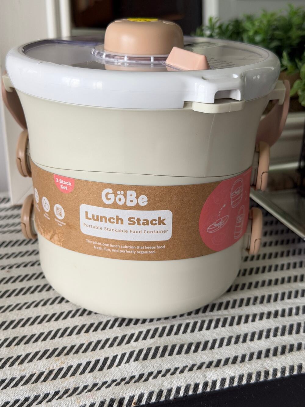 GoBe Kids On-the-Go Lunch Stack Milk Tea Snack Spinner NWT 50oz